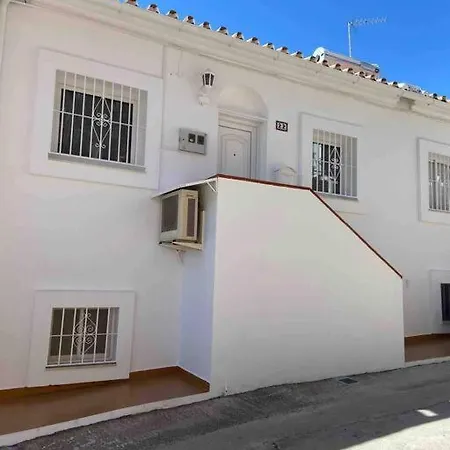 Casa En Village Burriana * Нерха