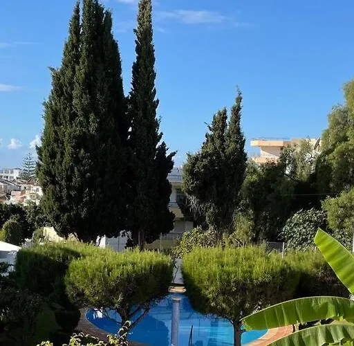 Casa En Village Burriana * Nerja