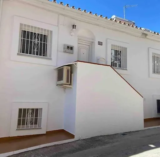 Casa En Village Burriana * 네르하