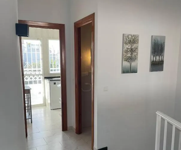 別荘 Casa En Village Burriana ネルハ